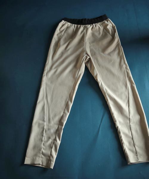 antiqua(アンティカ)の「シンプルデザインパンツ(その他パンツ・レディース・ブラック/カーキ/ベージュ/グレー・M)」の10枚目の写真