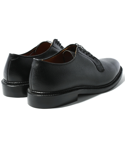 SHIPS（シップス）の「ALDEN: SCOTH PLAIN-TOE HATOME（ドレスシューズ・メンズ・ブラック・8）」の4枚目の写真