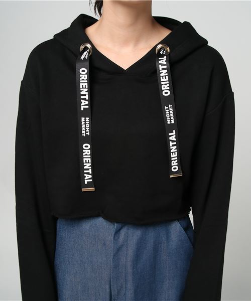 onespo（ワンスポ）の「ロゴテープクロップドパーカー（パーカー・レディース・ホワイト/ブラック・M）」の5枚目の写真