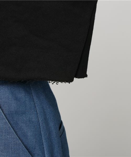 onespo（ワンスポ）の「ロゴテープクロップドパーカー（パーカー・レディース・ホワイト/ブラック・M）」の7枚目の写真