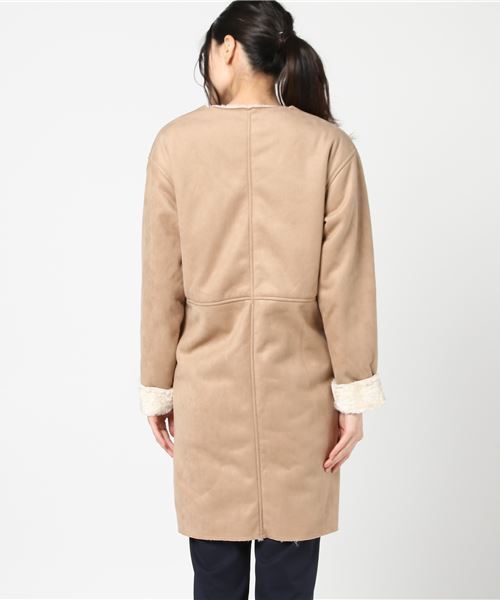 koe（コエ）の「フェイクムートンノーカラーコート（ムートンコート