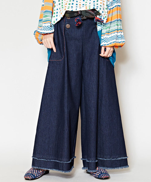 チャイハネ（チャイハネ）の「【チャイハネ】カットオフデニムワイドパンツ（その他パンツ・レディース・ダークブルー/ライトブルー・FREE）」の2枚目の写真