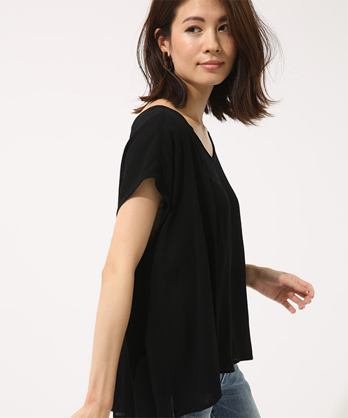 AZUL by moussy - アズール、白花柄タンクトップ 2の通販 by