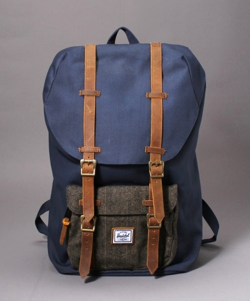 JOURNAL STANDARD（ジャーナルスタンダード）の「HERSCHEL×JOURNAL STANDARD LITTLE AMERICA（バックパック/リュック・メンズ・ブラック/ネイビー/カーキ・FREE）」の3枚目の写真