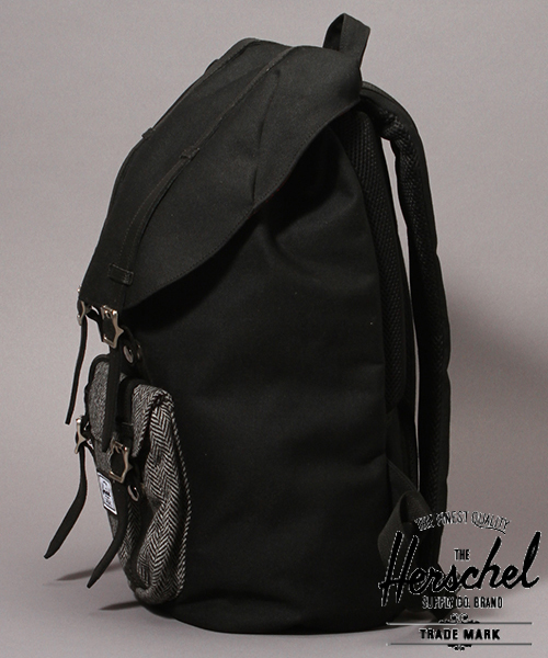 JOURNAL STANDARD（ジャーナルスタンダード）の「HERSCHEL×JOURNAL STANDARD LITTLE AMERICA（バックパック/リュック・メンズ・ブラック/ネイビー/カーキ・FREE）」の5枚目の写真