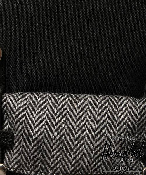 JOURNAL STANDARD（ジャーナルスタンダード）の「HERSCHEL×JOURNAL STANDARD LITTLE AMERICA（バックパック/リュック・メンズ・ブラック/ネイビー/カーキ・FREE）」の11枚目の写真