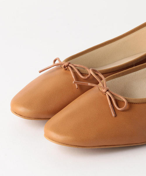 ODETTE E ODILE（オデットエオディール）の「OFD ディープバレリーナ FLT10↓↑（バレエシューズ・レディース・ベージュ/ホワイト/ダークブラウン/ブラック/シルバー/ゴールド・24cm/24.5cm/21.5cm/23cm/22cm/25cm/23.5cm/22.5cm）」の17枚目の写真