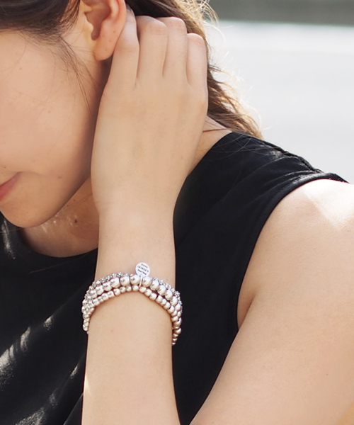 PHILIPPE AUDIBERT（フィリップ オーディベール）の「【WEB限定】PHILIPPE AUDIBERT（フィリップオーディベール） トリオブレスレット【EMMEL REFINES】（ブレスレット・レディース・シルバー・フリー）」の6枚目の写真