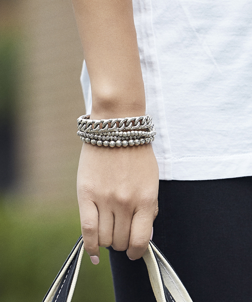 PHILIPPE AUDIBERT（フィリップ オーディベール）の「【WEB限定】PHILIPPE AUDIBERT（フィリップオーディベール） トリオブレスレット【EMMEL REFINES】（ブレスレット・レディース・シルバー・フリー）」の12枚目の写真