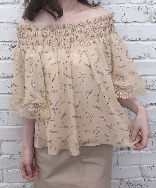 one after another NICE CLAUP(ワンアフターアナザーナイスクラップ)の「アソートオフショルブラウス(シャツ/ブラウス・レディース・ベージュ/ドット/チェック/ナチュラル・FREE)」の2枚目の写真