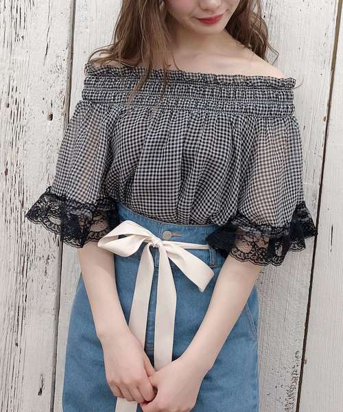 one after another NICE CLAUP(ワンアフターアナザーナイスクラップ)の「アソートオフショルブラウス(シャツ/ブラウス・レディース・ベージュ/ドット/チェック/ナチュラル・FREE)」の4枚目の写真