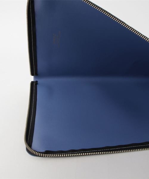 FABRICK(ファブリック)の「FABRICK【FACE】DOCUMENT CASE A4(クラッチバッグ・メンズ・マルチ・ONE SIZE)」の4枚目の写真