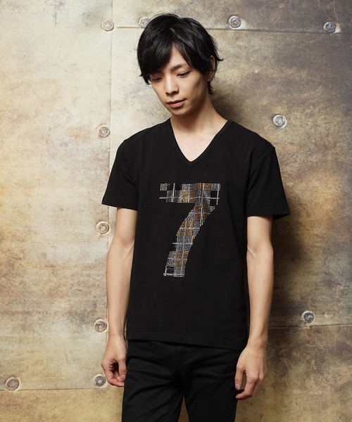 おしゃれスタ（オシャレスタ）の「ラインストーンデザインVネック半袖Tシャツ(SS)（Tシャツ/カットソー・メンズ・ホワイト/ブラック/ホワイト系その他/ブラック系その他・M/L）」の13枚目の写真