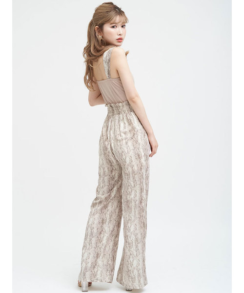 Darich（ダーリッチ）の「パイソンAIO（つなぎ/オールインワン・レディース・ベージュ/ブラック・FREE）」の4枚目の写真