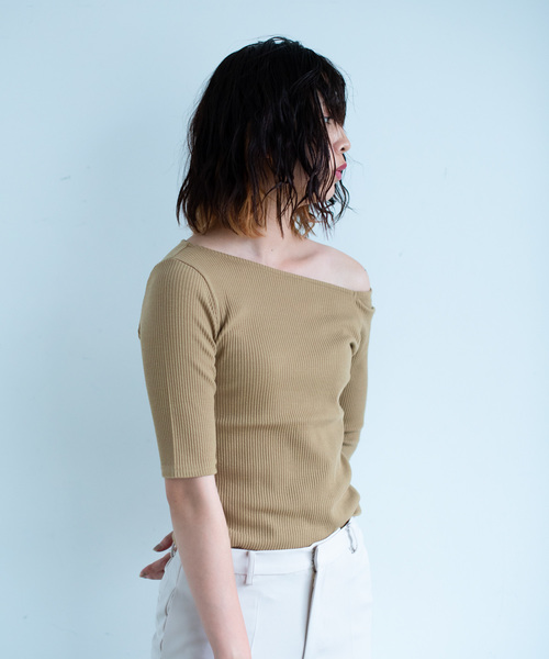 Aunt Marie's（アントマリーズ）の「AUNT MARIE'S テレコリブワンショルTOPS（Tシャツ/カットソー・レディース・ブラック/ベージュ/アイボリー・FREE）」の8枚目の写真