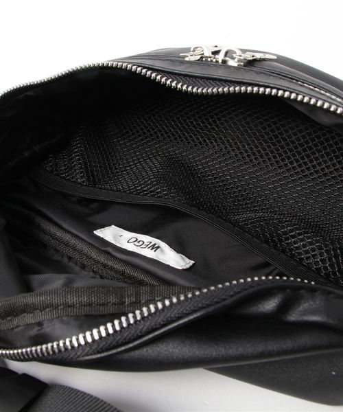 WEGO（ウィゴー）の「WEGO/シンセティックレザーWジップボックスウエストバッグ（ボディバッグ/ウエストポーチ・メンズ・ベージュ/グレー/ブラック/その他1/ブラック系その他・FREE）」の22枚目の写真