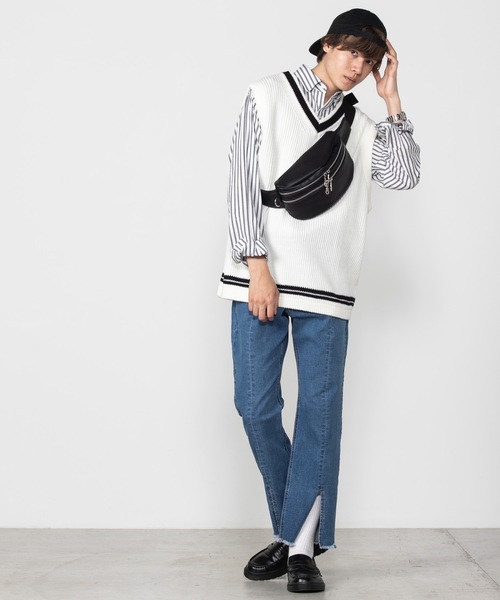 WEGO（ウィゴー）の「WEGO/シンセティックレザーWジップボックスウエストバッグ（ボディバッグ/ウエストポーチ・メンズ・ベージュ/グレー/ブラック/その他1/ブラック系その他・FREE）」の20枚目の写真