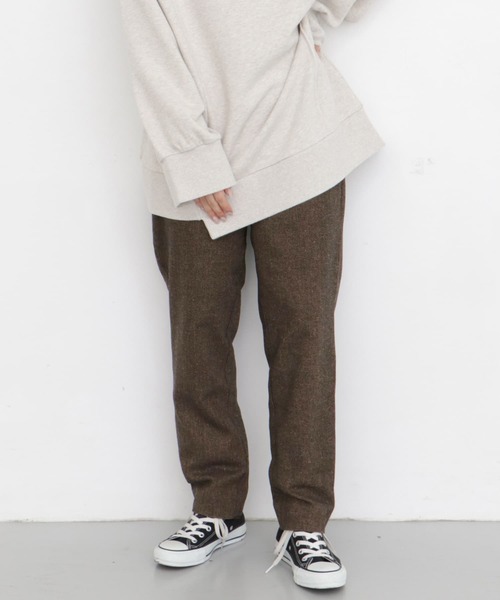 KBF(ケイビーエフ)の「カラーネップテーパードパンツ(その他パンツ・レディース・チャコールグレー/ベージュ/ブラウン・ONE)」の3枚目の写真