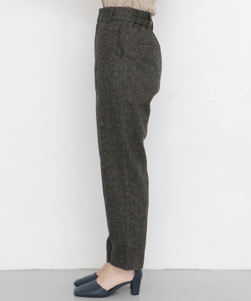 KBF(ケイビーエフ)の「カラーネップテーパードパンツ(その他パンツ・レディース・チャコールグレー/ベージュ/ブラウン・ONE)」の13枚目の写真