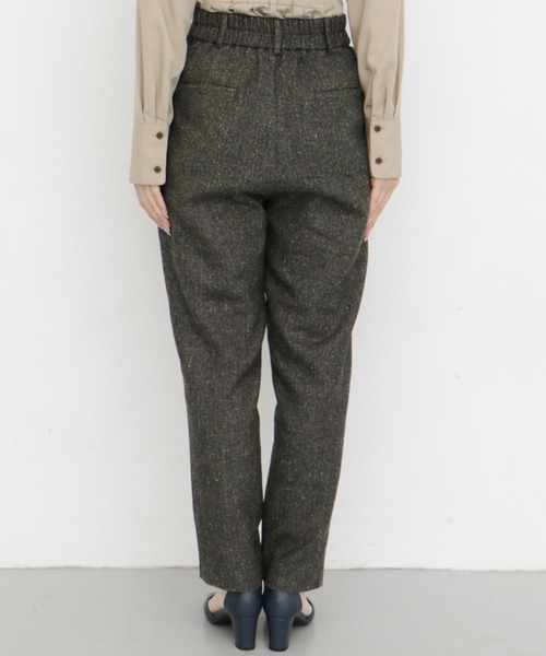 KBF(ケイビーエフ)の「カラーネップテーパードパンツ(その他パンツ・レディース・チャコールグレー/ベージュ/ブラウン・ONE)」の12枚目の写真