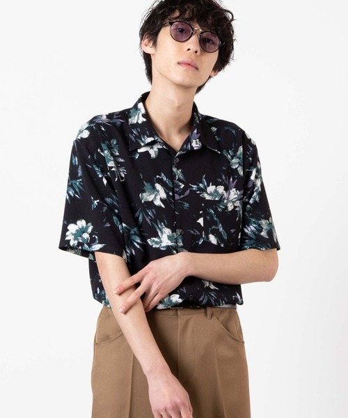 WEGO(ウィゴー)の「WEGO/ダークフラワー半袖シャツ(シャツ/ブラウス・メンズ・その他3/その他2/その他1/その他5/その他4・LARGE/MEDIUM)」の2枚目の写真