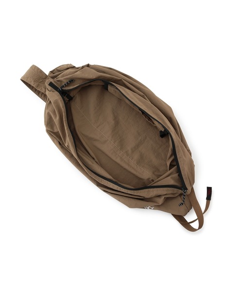 Gramicci(グラミチ)の「GRAMICCI BIG SHOPPER(ショルダーバッグ・メンズ・ブラック/ベージュ系その他/オリーブ・FREE)」の17枚目の写真