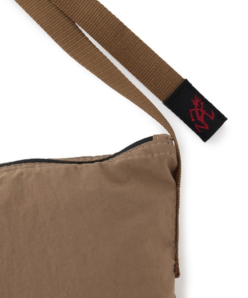 Gramicci(グラミチ)の「GRAMICCI BIG SHOPPER(ショルダーバッグ・メンズ・ブラック/ベージュ系その他/オリーブ・FREE)」の14枚目の写真