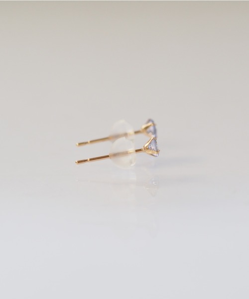 sowi(ソーイ)の「K10 誕生石 天然石 スタッド ピアス 全8種類(ピアス(両耳用)・レディース・ホワイト/ライトブルー/パープル/オフホワイト/イエロー/ブルー/ライトグリーン/ワインレッド・フリ-)」の17枚目の写真