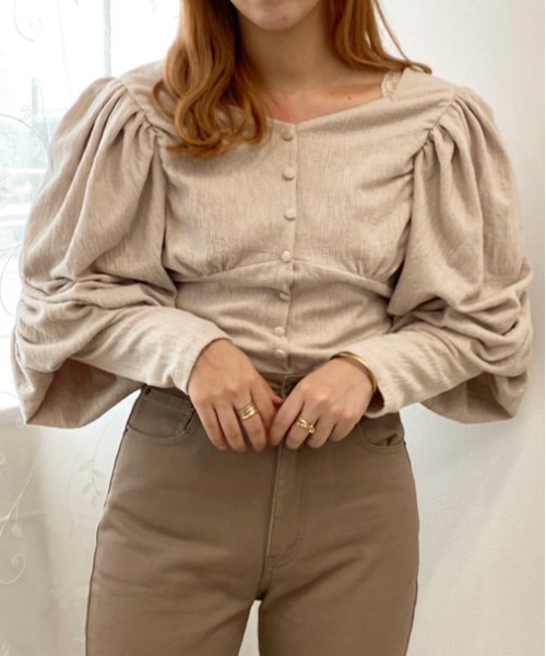 apres jour（アプレジュール）の「袖コンシャススクエアネックトップス【ZOZOTOWN限定アイテム】（Tシャツ/カットソー・レディース・ブラック/ベージュ/アイボリー・X-LARGE/フリー）」の5枚目の写真
