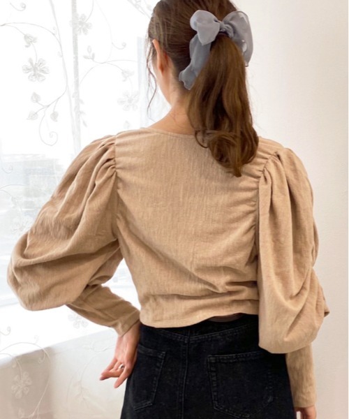 apres jour（アプレジュール）の「袖コンシャススクエアネックトップス【ZOZOTOWN限定アイテム】（Tシャツ/カットソー・レディース・ブラック/ベージュ/アイボリー・X-LARGE/フリー）」の14枚目の写真