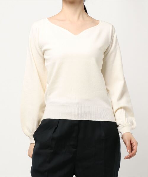 dazzlin（ダズリン）の「ハートネックボリュームスリーブトップス（ニット/セーター・レディース・ブラック/パープル/ブラウン/オフホワイト/モカ・FREE）」の11枚目の写真