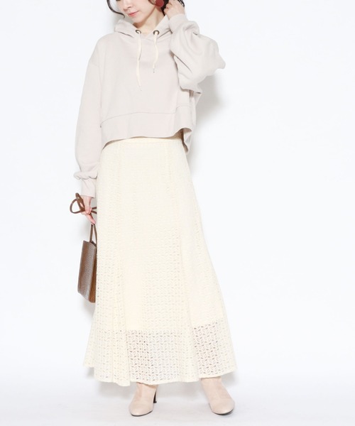 archives（アルシーヴ）の「裏毛ショートプルオーバー（パーカー・レディース・ブラウン/ベージュ/ブルー/アイボリー・MEDIUM）」の20枚目の写真