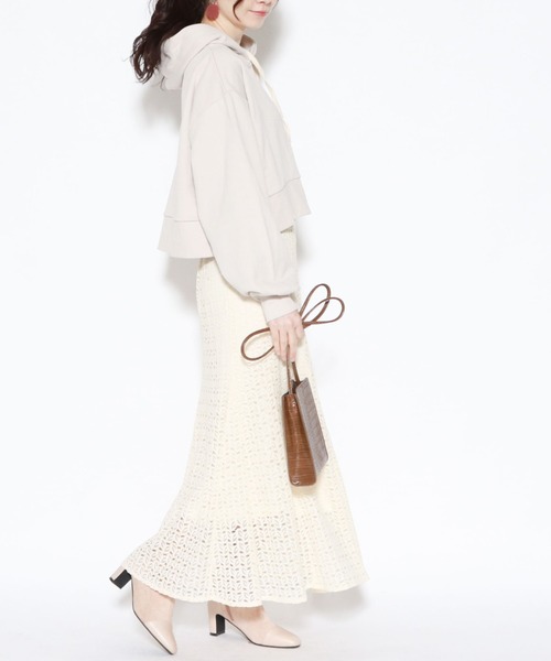 archives（アルシーヴ）の「裏毛ショートプルオーバー（パーカー・レディース・ブラウン/ベージュ/ブルー/アイボリー・MEDIUM）」の17枚目の写真