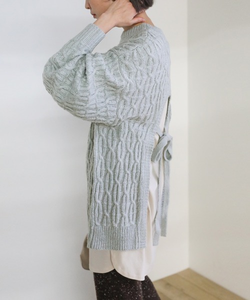 select MOCA(セレクトモカ)の「ケーブル編みループバックリボンニット(ニット/セーター・レディース・ホワイト/ベージュ/ブルー・FREE)」の10枚目の写真