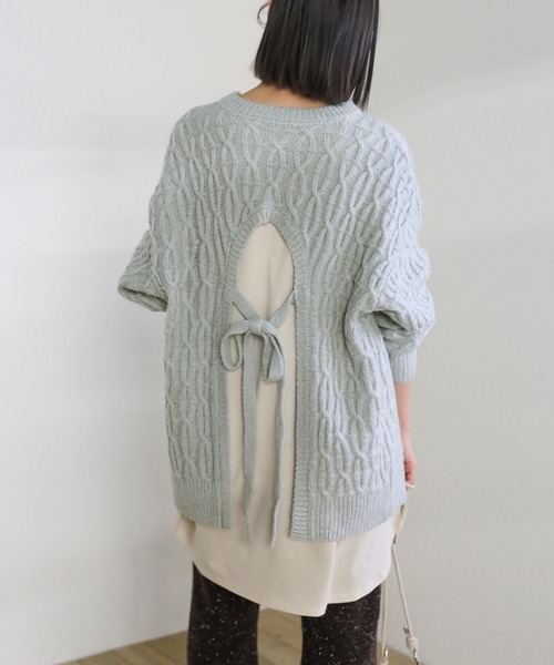 select MOCA(セレクトモカ)の「ケーブル編みループバックリボンニット(ニット/セーター・レディース・ホワイト/ベージュ/ブルー・FREE)」の13枚目の写真