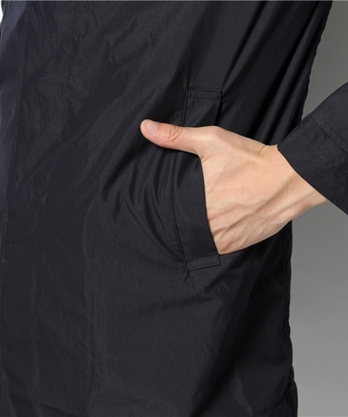 COMMONWARE AMERICAN RAG CIE&Magine（コモンウェアアメリカンラグシーアンド マージン）の「AMERICAN RAG CIE&Magine COMMONWARE 3ピースコットンステンカラーコート 114-AMG-1434-621AMG（ステンカラーコート・メンズ・ベージュ/ネイビー・44）」の13枚目の写真