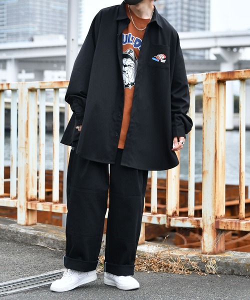 Perushu(ペルーシュ)の「バックプリントオーバーシャツ(シャツ/ブラウス・メンズ・ブラック/グレイッシュベージュ/ダークブルー・MEDIUM/LARGE)」の9枚目の写真