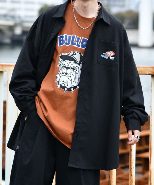 Perushu(ペルーシュ)の「バックプリントオーバーシャツ(シャツ/ブラウス・メンズ・ブラック/グレイッシュベージュ/ダークブルー・MEDIUM/LARGE)」の12枚目の写真