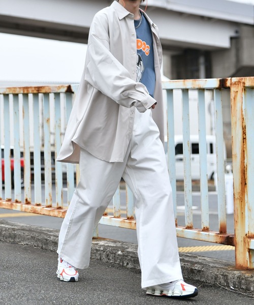 Perushu(ペルーシュ)の「バックプリントオーバーシャツ(シャツ/ブラウス・メンズ・ブラック/グレイッシュベージュ/ダークブルー・MEDIUM/LARGE)」の20枚目の写真