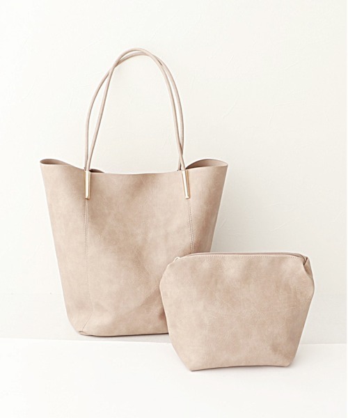 Ambre Neige(アンブルネージュ)の「【ポーチ付き】エコレザーセットトートバック/WEB/EC限定商品(トートバッグ・レディース・ライトブラウン/アイボリー/ダークブラウン/マスタード/ベージュ/ブラック・FREE)」の5枚目の写真
