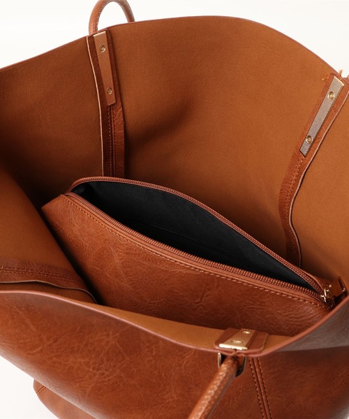 Ambre Neige(アンブルネージュ)の「【ポーチ付き】エコレザーセットトートバック/WEB/EC限定商品(トートバッグ・レディース・ライトブラウン/アイボリー/ダークブラウン/マスタード/ベージュ/ブラック・FREE)」の11枚目の写真