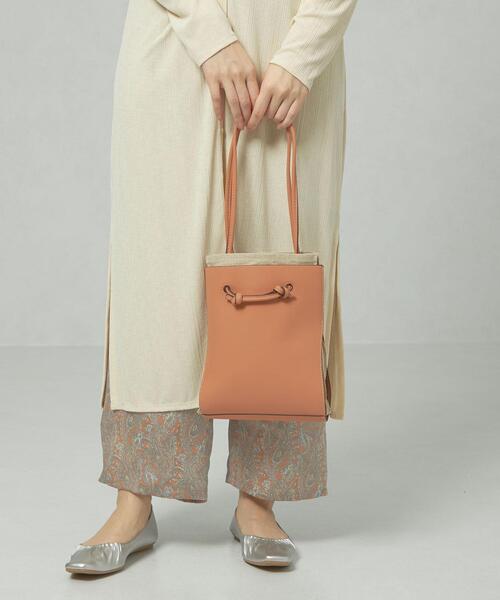 THE STATION STORE(ザ ステーション ストア)の「<casselini> レイヤー ミニ ショルダーバッグ(ショルダーバッグ・レディース・ブラック/ベージュ・FREE)」の1枚目の写真