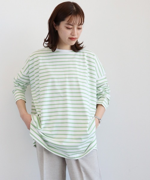 AMERICAN HOLIC(アメリカンホリック)の「サイドスリットオーバーカットチュニック(Tシャツ/カットソー・レディース・ネイビー/ピンク/ブルー/グリーン/オフホワイト・MEDIUM/LARGE)」の3枚目の写真