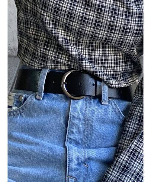 EMODA（エモダ）の「ヴィンテージスムースベルト（ベルト・レディース・ブラック/ベージュ・FREE）」の2枚目の写真