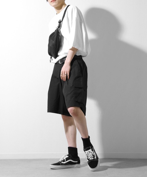 ZIP FIVE（ジップファイブ）の「ウェザークロス素材フラップポケットカーゴショートパンツ（カーゴパンツ・メンズ・オフホワイト/カーキ/ブラック・LARGE/MEDIUM）」の9枚目の写真