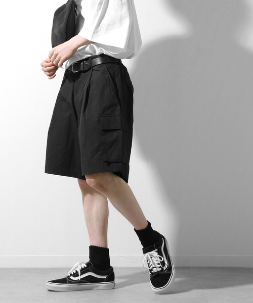 ZIP FIVE（ジップファイブ）の「ウェザークロス素材フラップポケットカーゴショートパンツ（カーゴパンツ・メンズ・オフホワイト/カーキ/ブラック・LARGE/MEDIUM）」の11枚目の写真