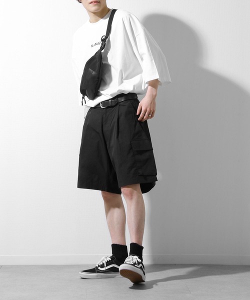 ZIP FIVE（ジップファイブ）の「ウェザークロス素材フラップポケットカーゴショートパンツ（カーゴパンツ・メンズ・オフホワイト/カーキ/ブラック・LARGE/MEDIUM）」の8枚目の写真