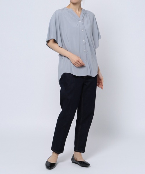 GLOBAL WORK（グローバルワーク）の「サラサラリラックスブラウス半袖/933970（シャツ/ブラウス・レディース・カーキ/サックスブルー/アイボリー/ダークブルー/ホワイト系その他2/オレンジ系その他3/ライトイエロー/グリーン/ラベンダー・SMALL/MEDIUM/LARGE）」の21枚目の写真