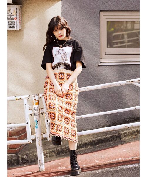 jouetie(ジュエティ)の「KevinCummins フォト BIG Tシャツ(Tシャツ/カットソー・レディース・ブラック/オフホワイト/ピンク・MEDIUM)」の4枚目の写真