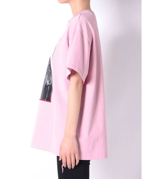 jouetie(ジュエティ)の「KevinCummins フォト BIG Tシャツ(Tシャツ/カットソー・レディース・ブラック/オフホワイト/ピンク・MEDIUM)」の11枚目の写真